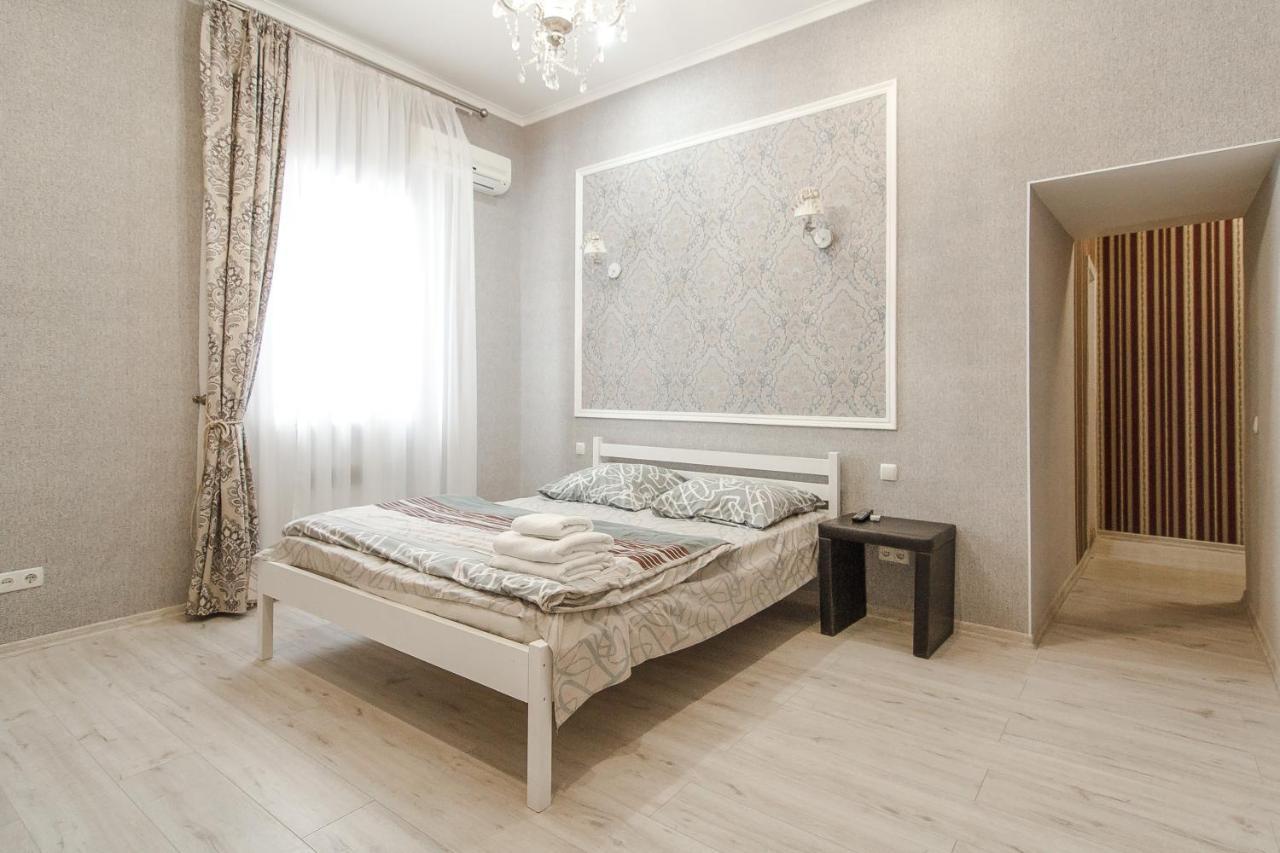 Deribas Apartments Odessa Exteriör bild