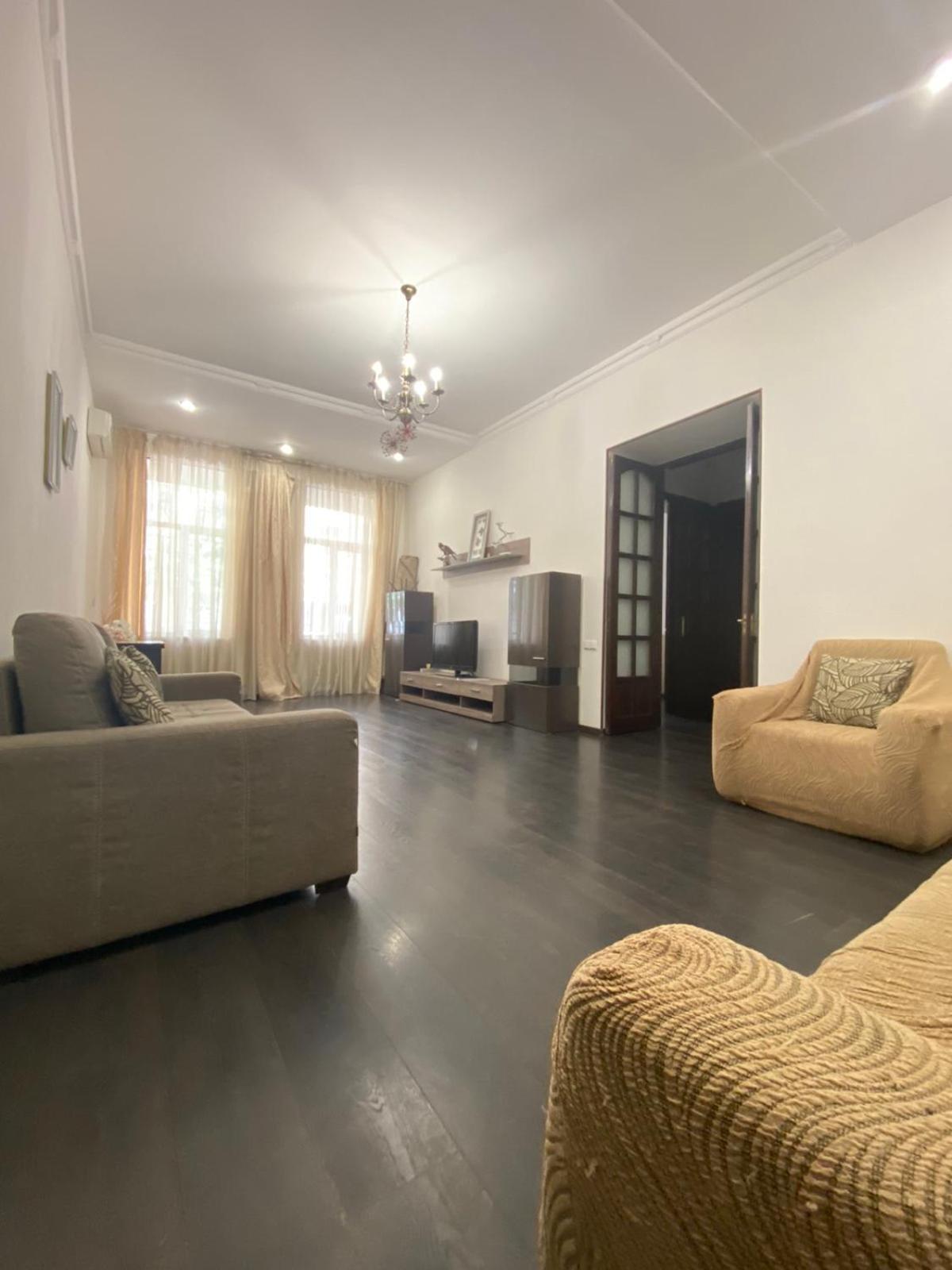 Deribas Apartments Odessa Exteriör bild