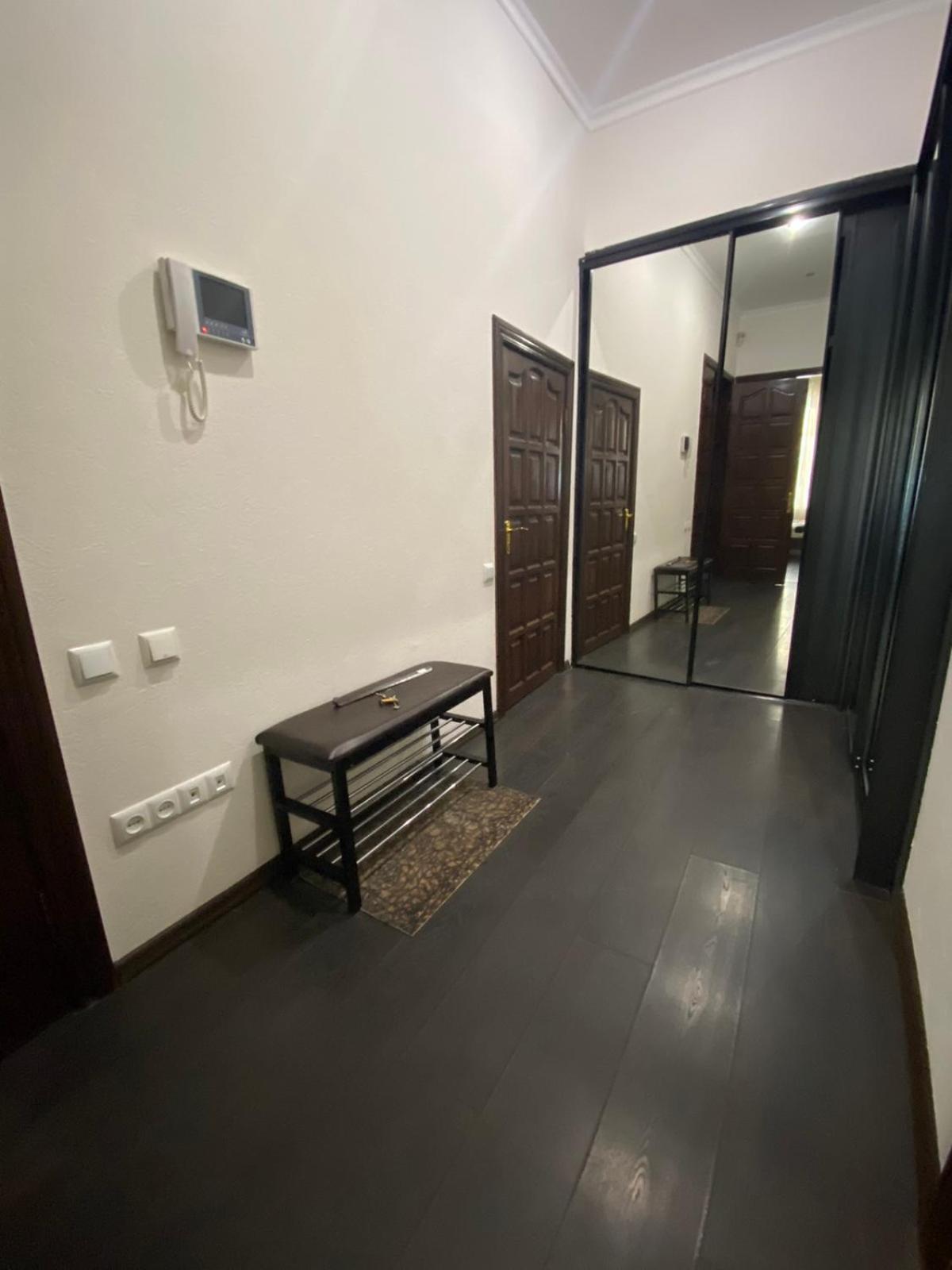 Deribas Apartments Odessa Exteriör bild